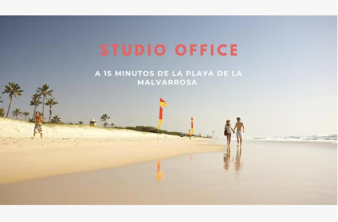 Studio Office Reina 7 瓦伦西亚 外观 照片